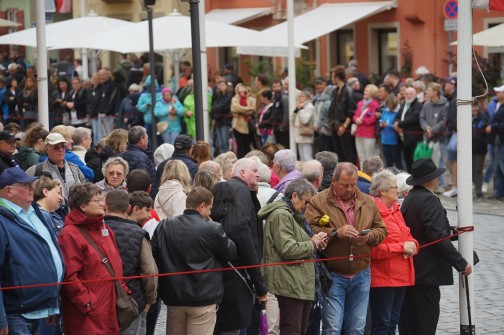 Beim Festumzug der 113 Gruppen säumten Tausende die Straßen